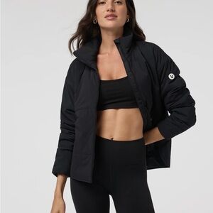 Women's Vuori Canyon Insulated Black Jacket NWT SIZE small